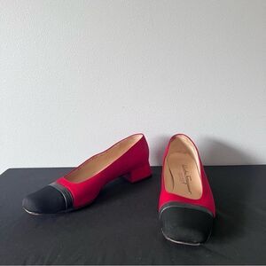 Salvatore Ferragamo Canvas Square Toe Leather Trim Heels Size 8B
